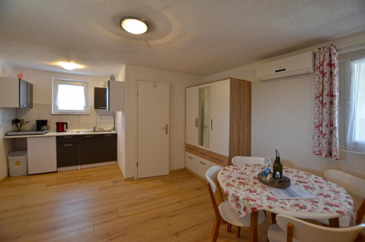 Bavica Apartments Rovinj Eksteriør billede